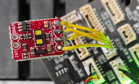 VL53L1X module connected to SparkNavi Blue's I2C external port